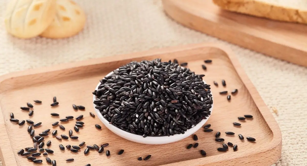 Benefits of Black Rice for Skin